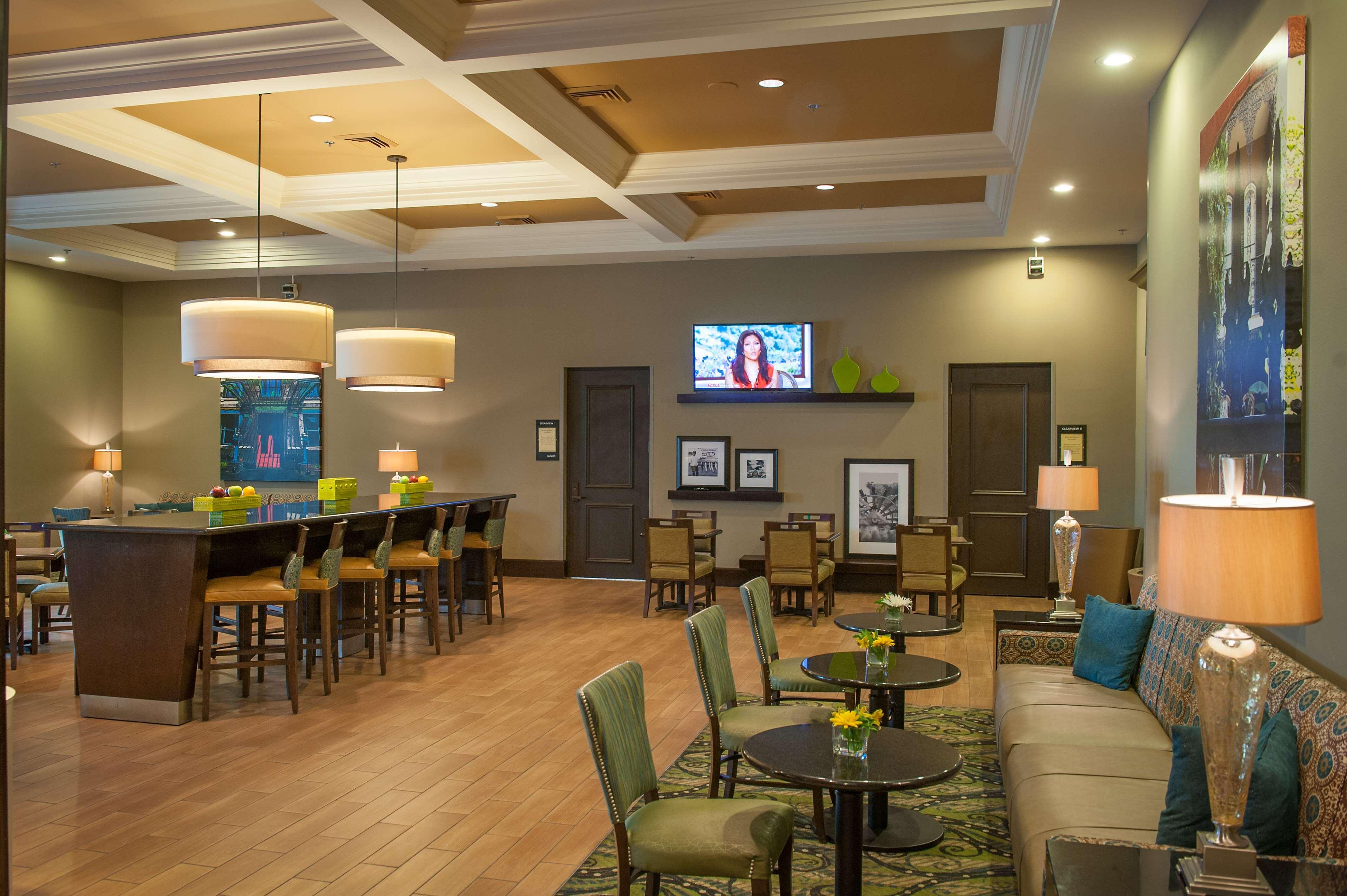 Hampton Inn & Suites New Orleans/Elmwood Harahan Exterior photo