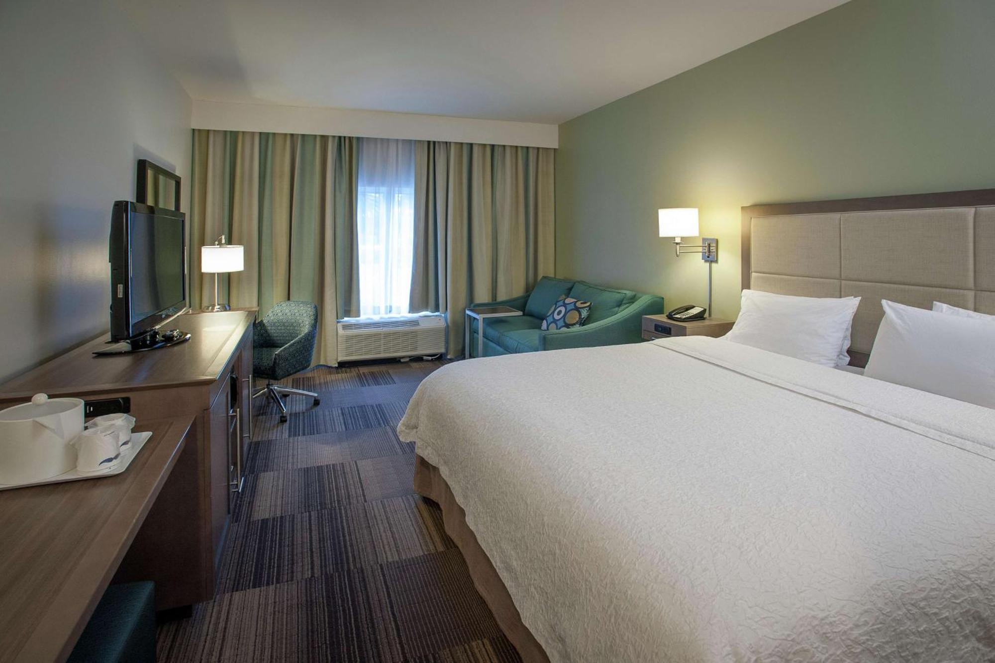 Hampton Inn & Suites New Orleans/Elmwood Harahan Exterior photo